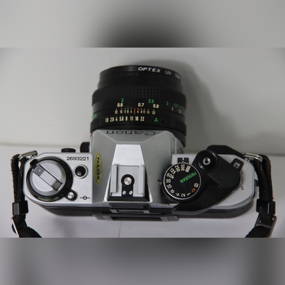 Canon AE-1 ProgramCamera Set - Picture 5 of 14